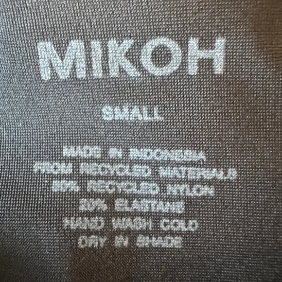 Mikoh | Corfu Bottoms 2024 Collection | NWT
Black Size Small - Picture 8 of 8